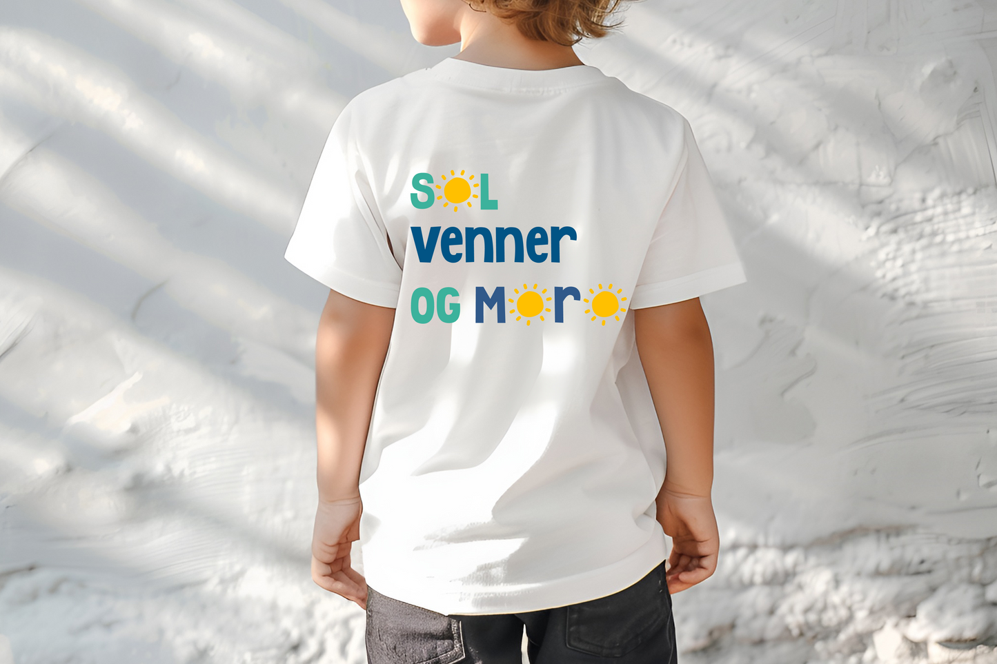 Sommer - Sol, venner og moro t-shirt
